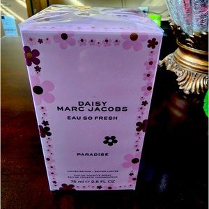 2.5oz Daisy Marc Jacobs paradise 75 ml